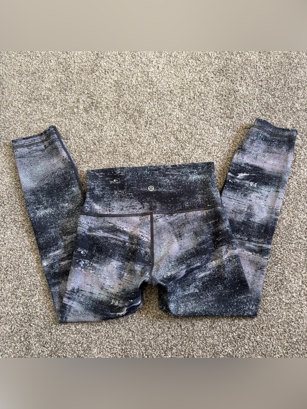 EUC! LULULEMON Wunder Under High-Rise Tight Size 4